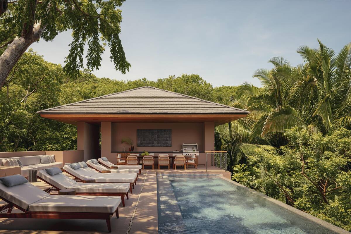 Six-Bedroom Private Villa | Room amenity