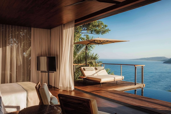 Premier Panoramic Ocean Treehouse (No pets allowed) | Balcony view