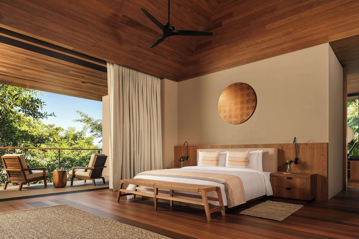 5 Bedroom Private Home 34 | Premium bedding, memory foam beds, minibar, in-room safe