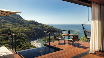 Premier Panoramic Ocean Treehouse (No pets allowed) | Exterior