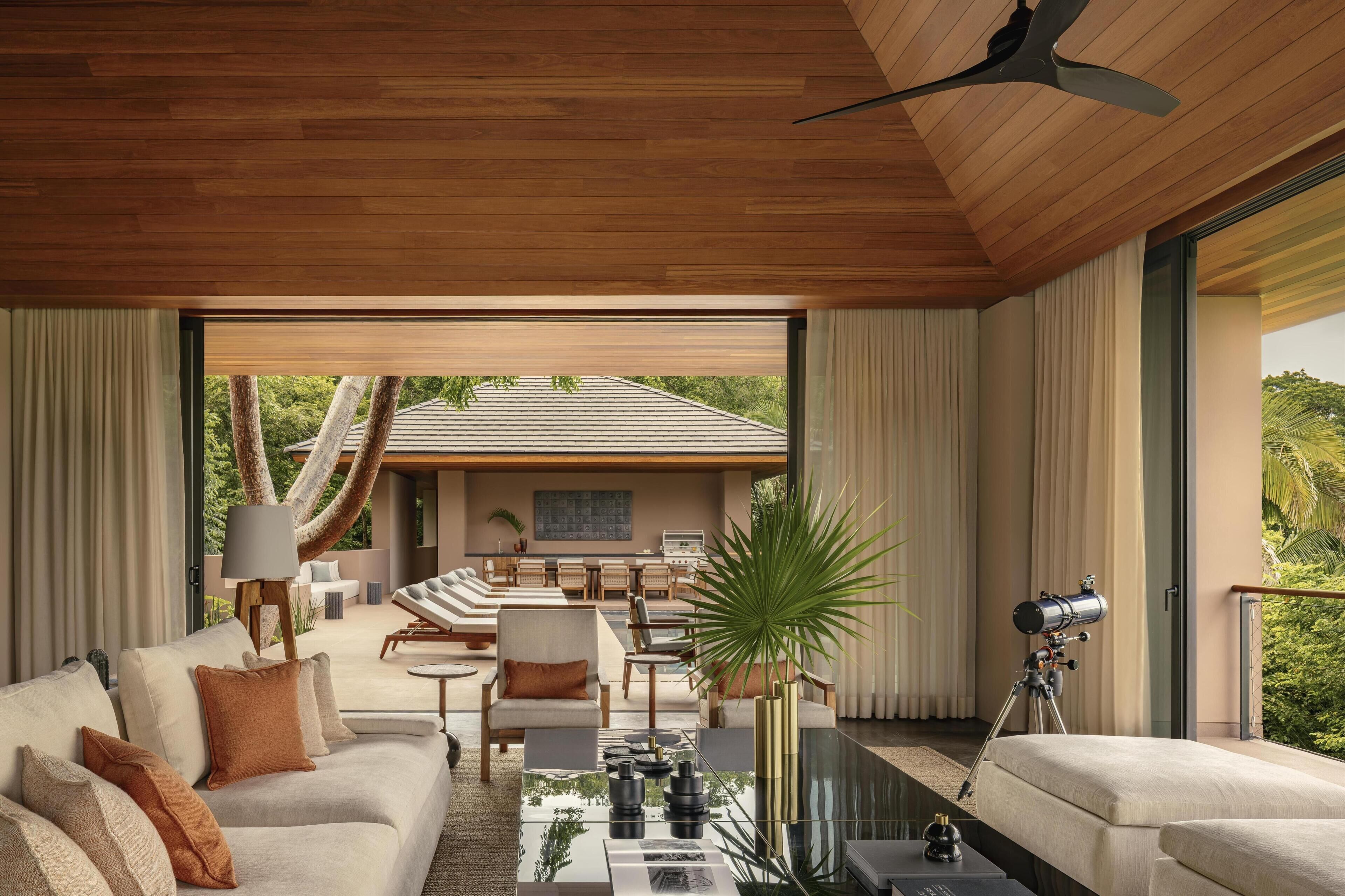 Six-Bedroom Private Villa | Room amenity
