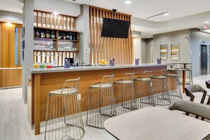 Lobby - Springhill Suites Dallas Mansfield (Mansfield)