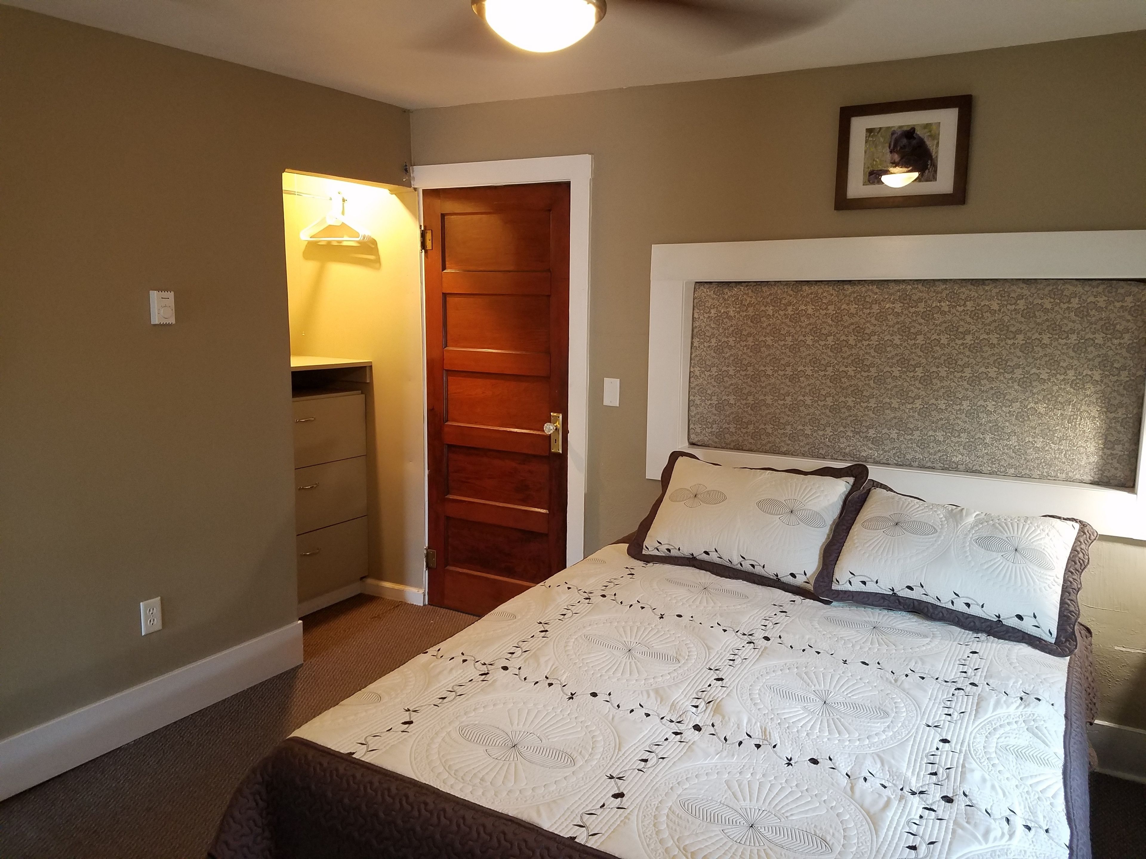 Luxury Cabin, 2 Bedrooms | Memory-foam beds, individually decorated, individually furnished