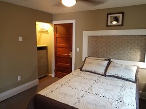 Luxury Cabin, 2 Bedrooms | Memory foam beds, individually decorated, individually furnished