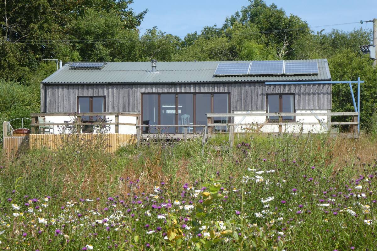 ดีลักซ์เคบิน (Balebarn Lodge) | ลานระเบียง/นอกชาน