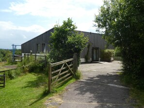 Deluxe Cabin (Balebarn Lodge) | Terrace/patio