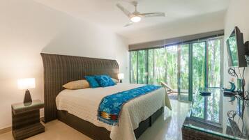 Comfort House | 3 bedrooms, in-room safe, individually decorated, individually furnished