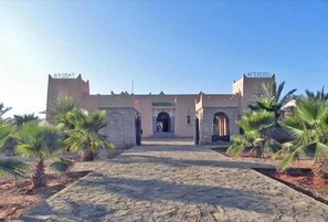 Exterior - Hotel Kasbat Aferdou (Lkheng)