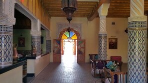 Interior - Hotel Kasbat Aferdou (Lkheng)