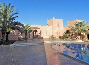 Pool - Hotel Kasbat Aferdou (Lkheng)