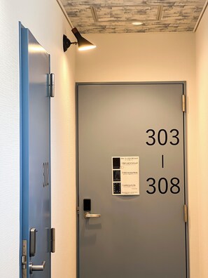 Economy Shared Dormitory, Women only, Non Smoking, Shared Bathroom | Free WiFi, bed sheets - Hotel Hangout - Hostel (Osaka)