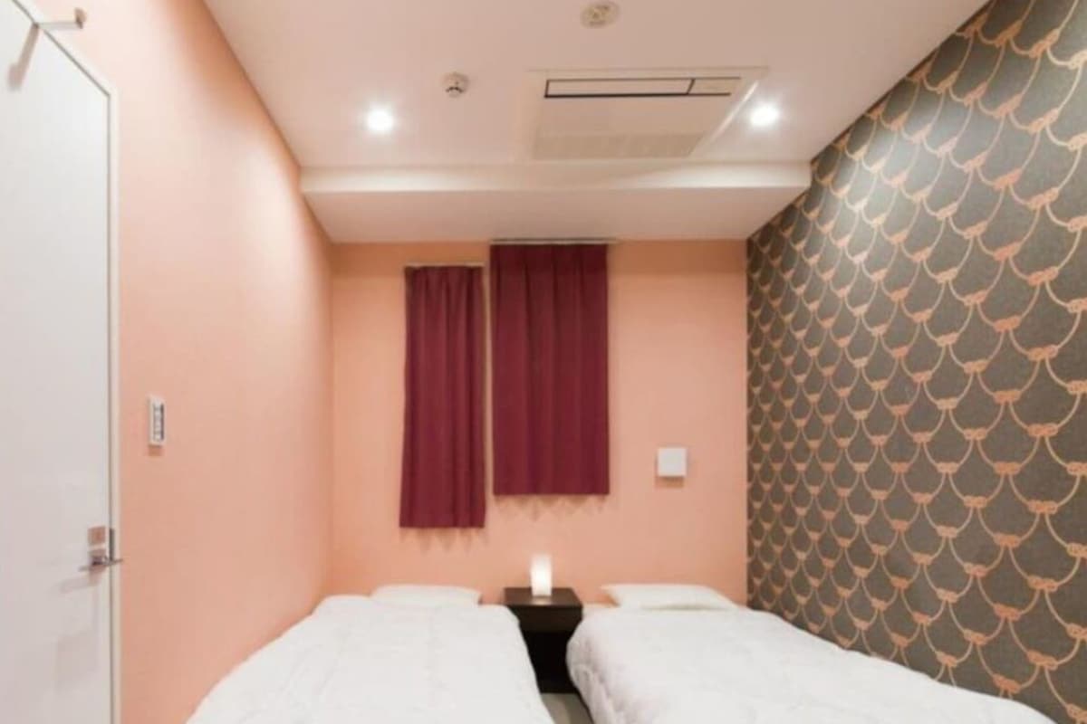免费 WiFi、床单