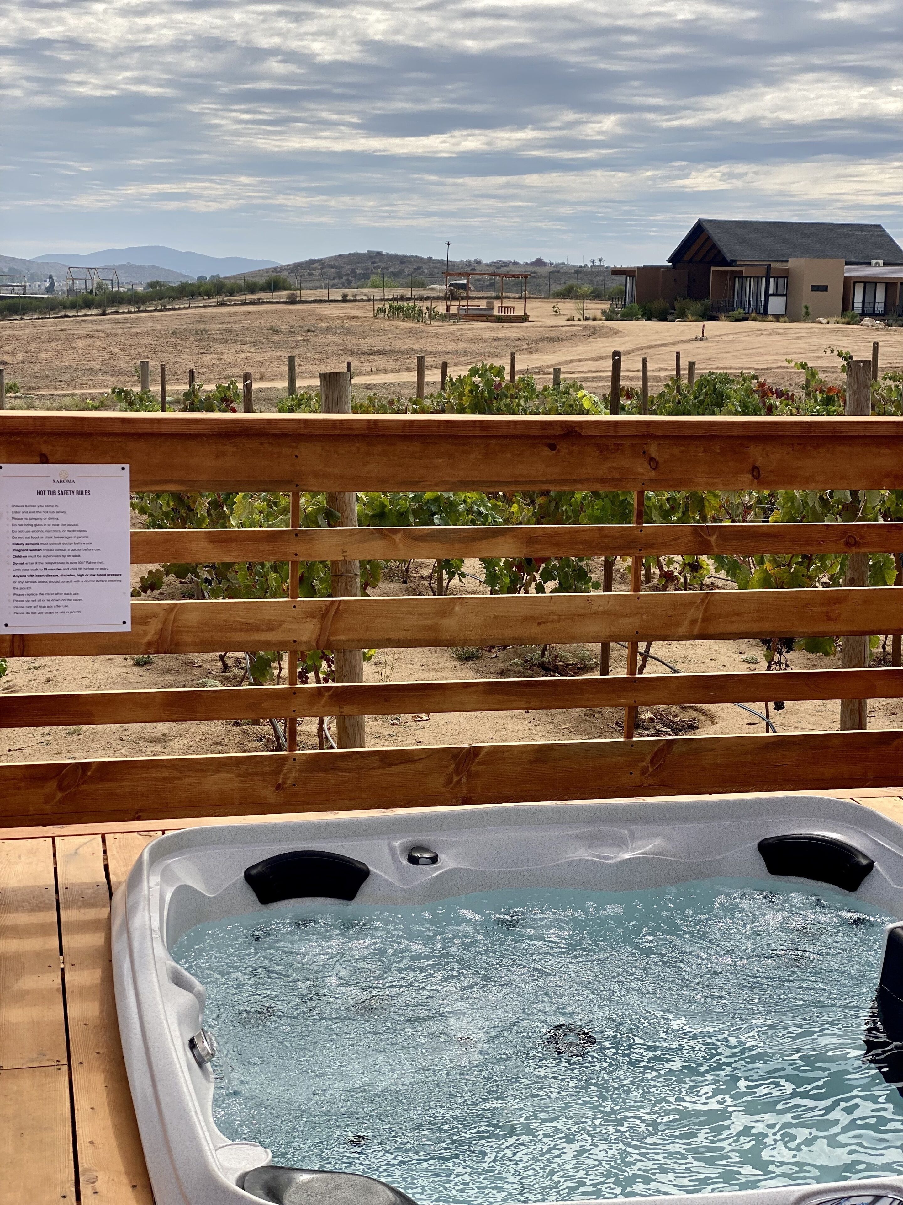 Tina de hidromasaje al aire libre