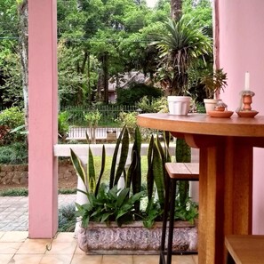 Restaurant - ACasaRosa Hostel (Praia Grande)