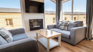 Exclusive Chalet | Living area | Smart TV, fireplace, Netflix