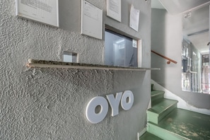 Reception - OYO Hotel Dom Pedro, São Paulo (São Paulo)