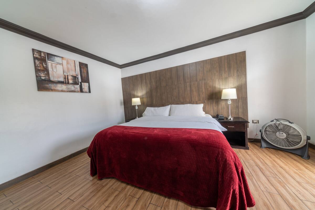 WiFi (free), bed sheets