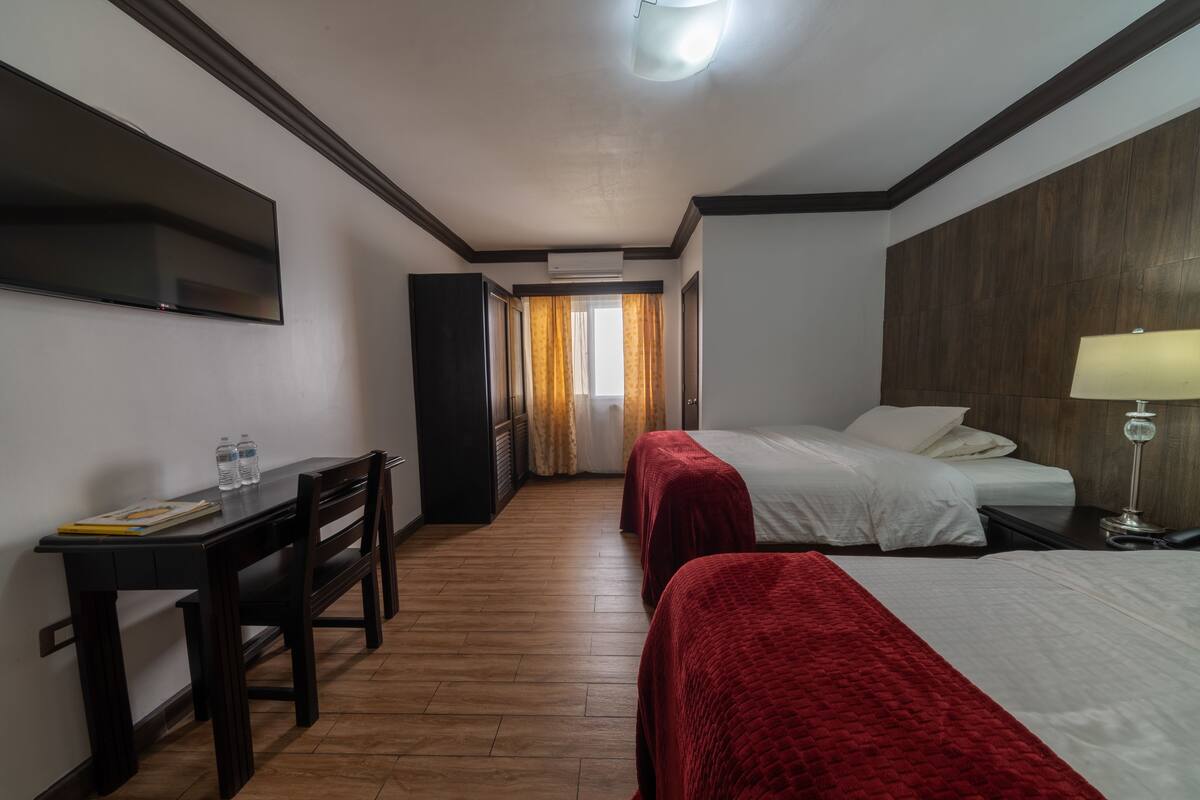 Double Room | WiFi (free), bed sheets