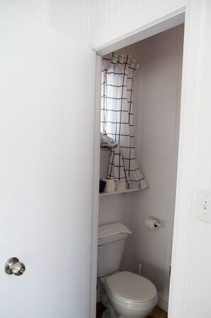 Standard Room, 2 Double Beds | Bathroom | Shower, hair dryer, towels, soap