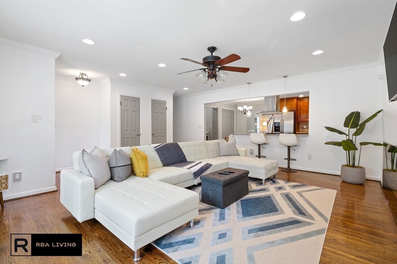 Modern 3BR/3BA Atlanta Home | Living area | Flat-screen TV