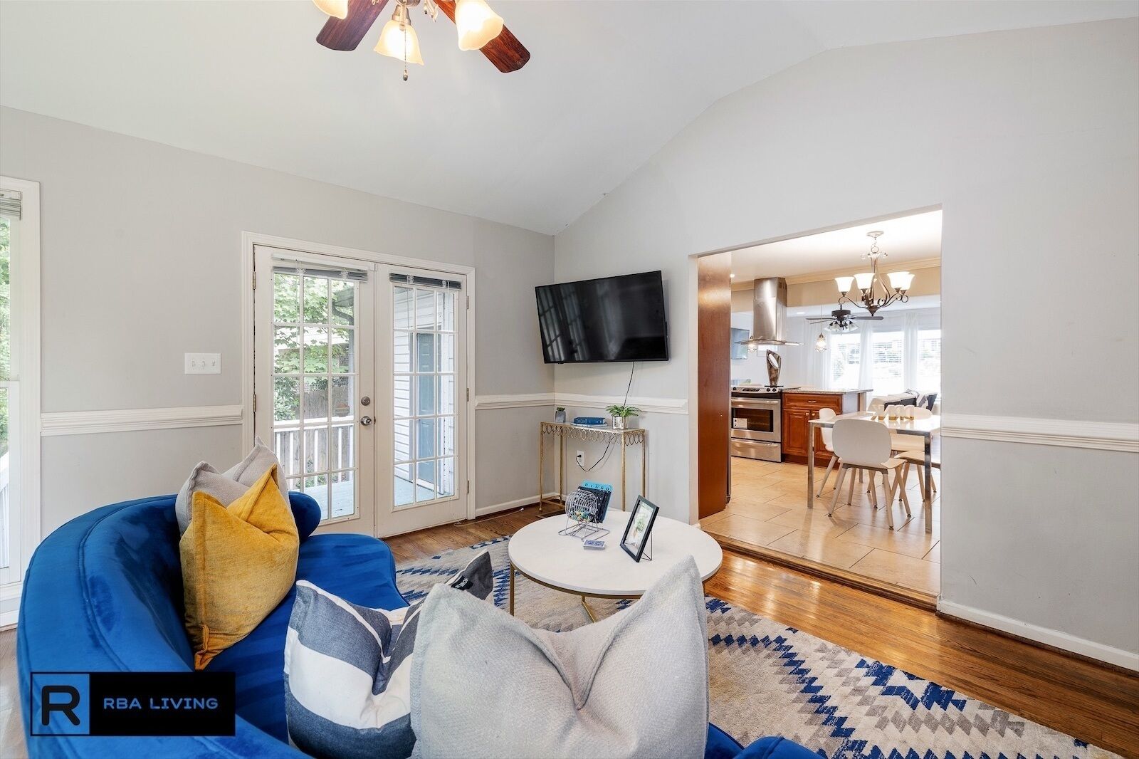 Modern 3BR/3BA Atlanta Home | Living area | Flat-screen TV