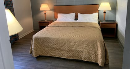 Suburban Studios Newport News – Hampton
