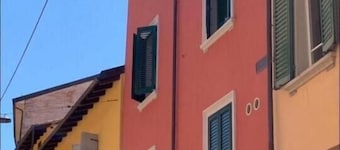 Verdi Plaza - Hostel