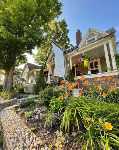 La Maison de Ville - bed & bistro