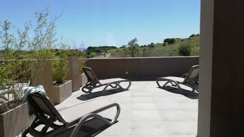 Phòng Suite Superior | Hiên