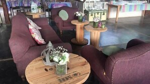 Phòng trò chơi máy arcade