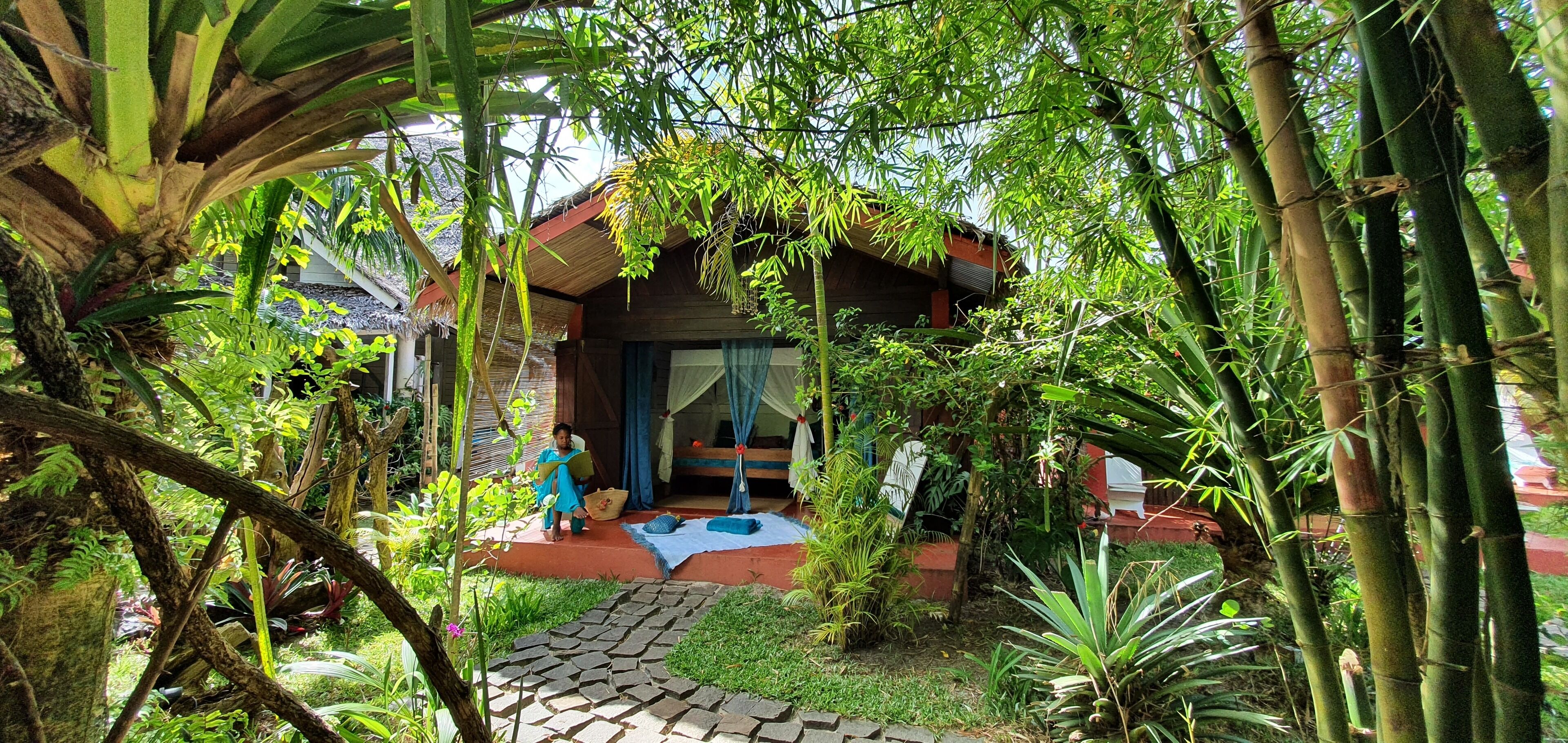 Bungalow Standard | Literie de qualité supérieure, coffres-forts dans les chambres