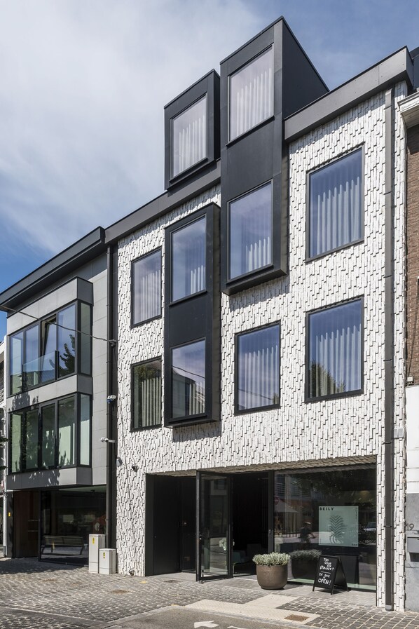 施設の正面