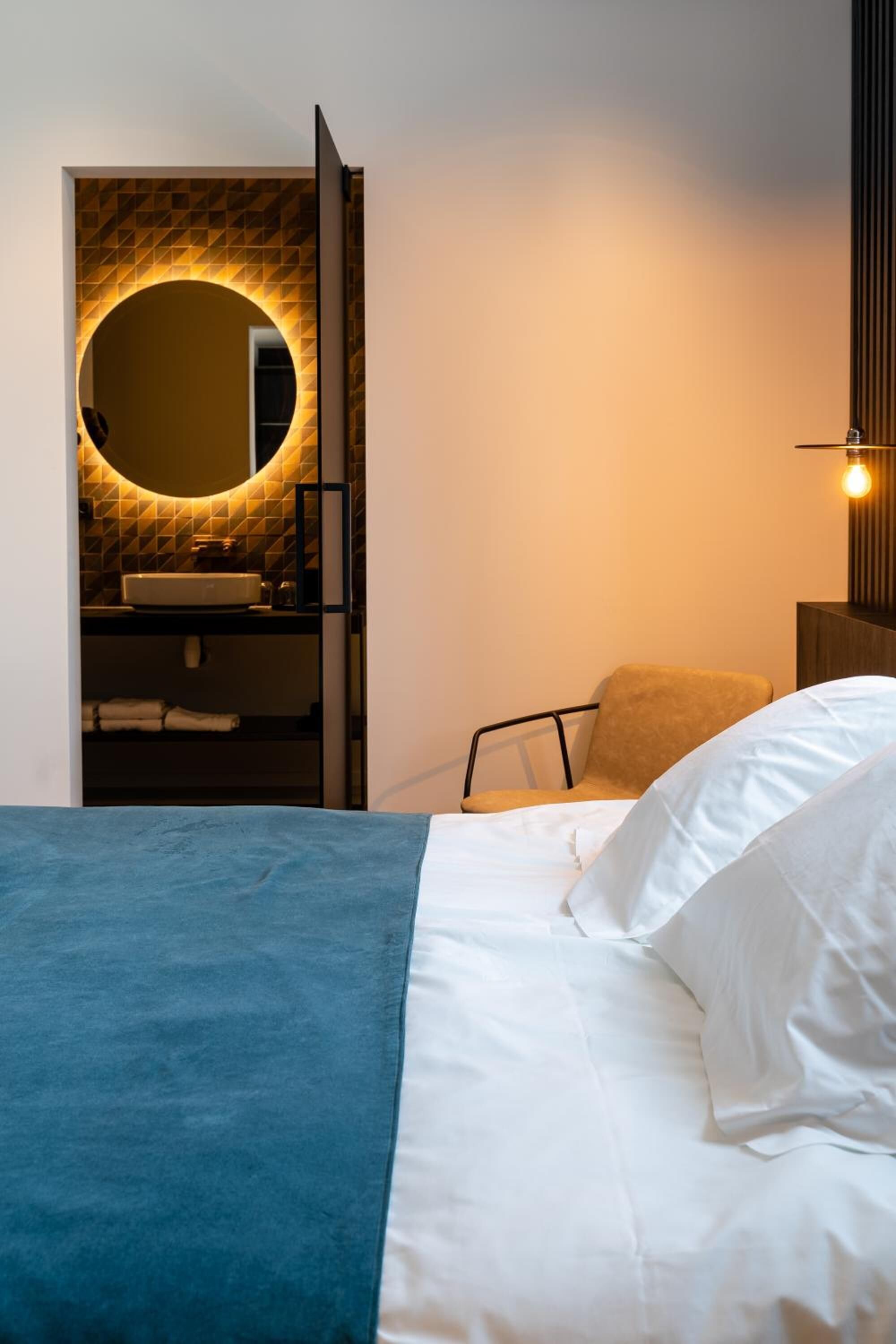 down duvets, minibar, in-room safe, desk