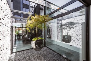 Exterior detail - Hotel Beila (Bilzen)