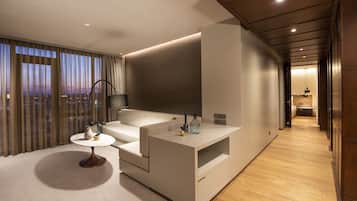 Suite ejecutiva | 1 habitación, ropa de cama de alta calidad y edredón