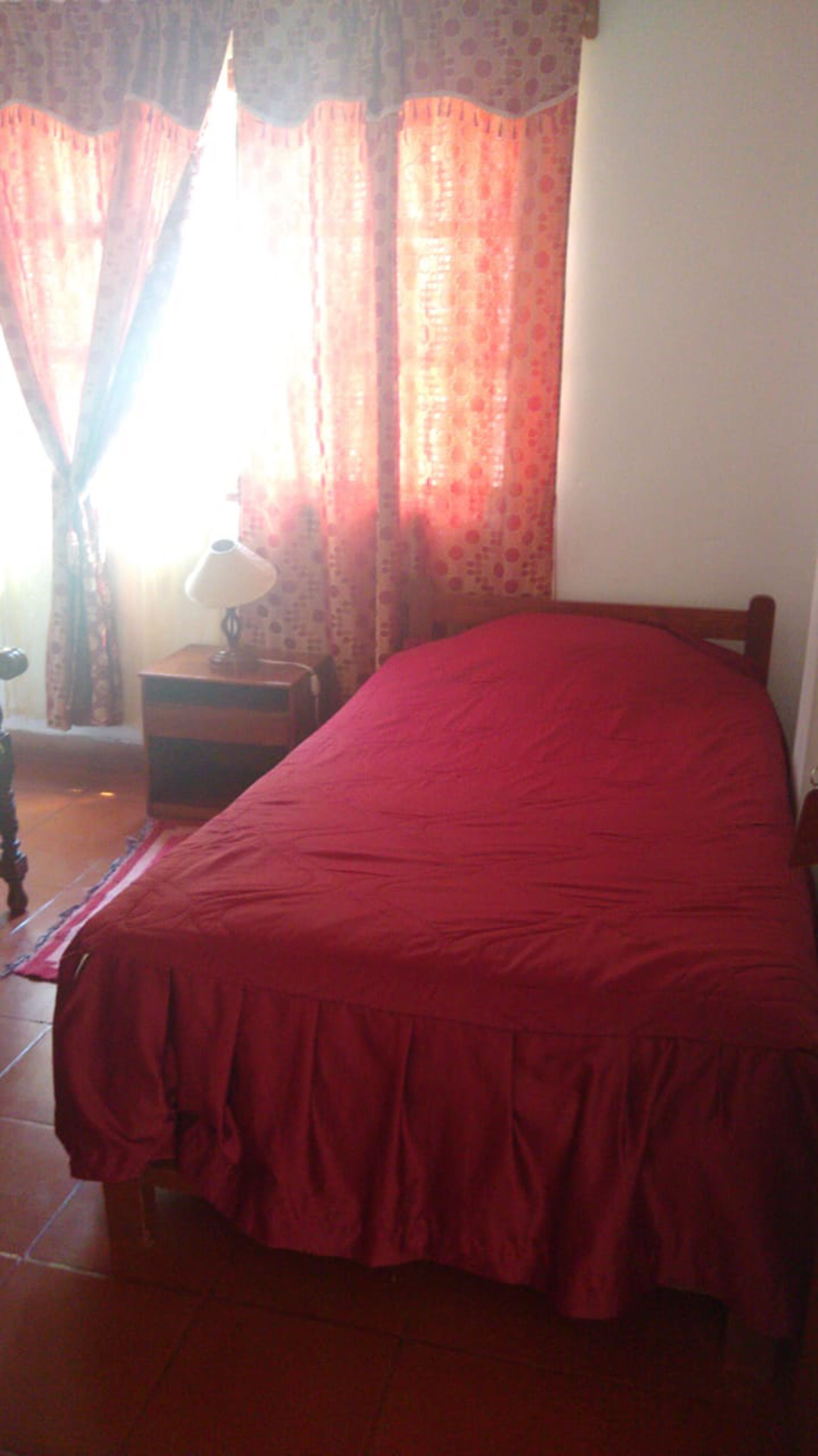 Wi-Fi gratis dan seprai linen