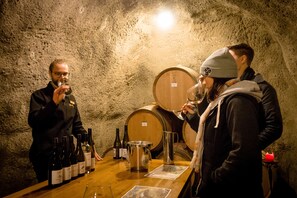 Tasting room - Gibbston Valley Lodge & Spa (Gibbston)
