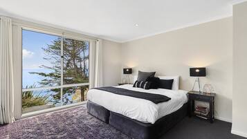 Luxury House, 5 Bedrooms, Ocean View | 5 bedrooms, premium bedding, iron/ironing board, free WiFi