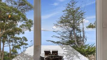 Luxury House, 5 Bedrooms, Ocean View | Beach/ocean view