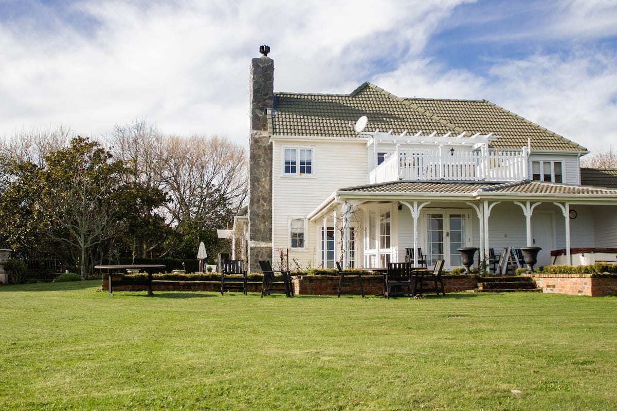 Five Bedroom House | Individually decorated, individually furnished, blackout drapes