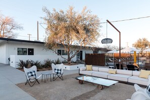 Courtyard - Cuyama Buckhorn (New Cuyama)