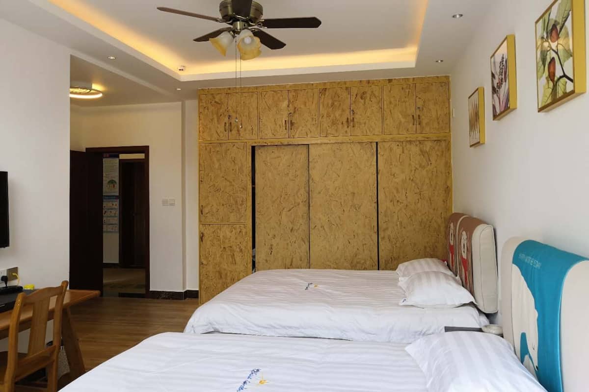 ห้องแฟมิลี่ | โต๊ะทำงาน, ผ้าม่านกันแสง, Wi-Fi ฟรี