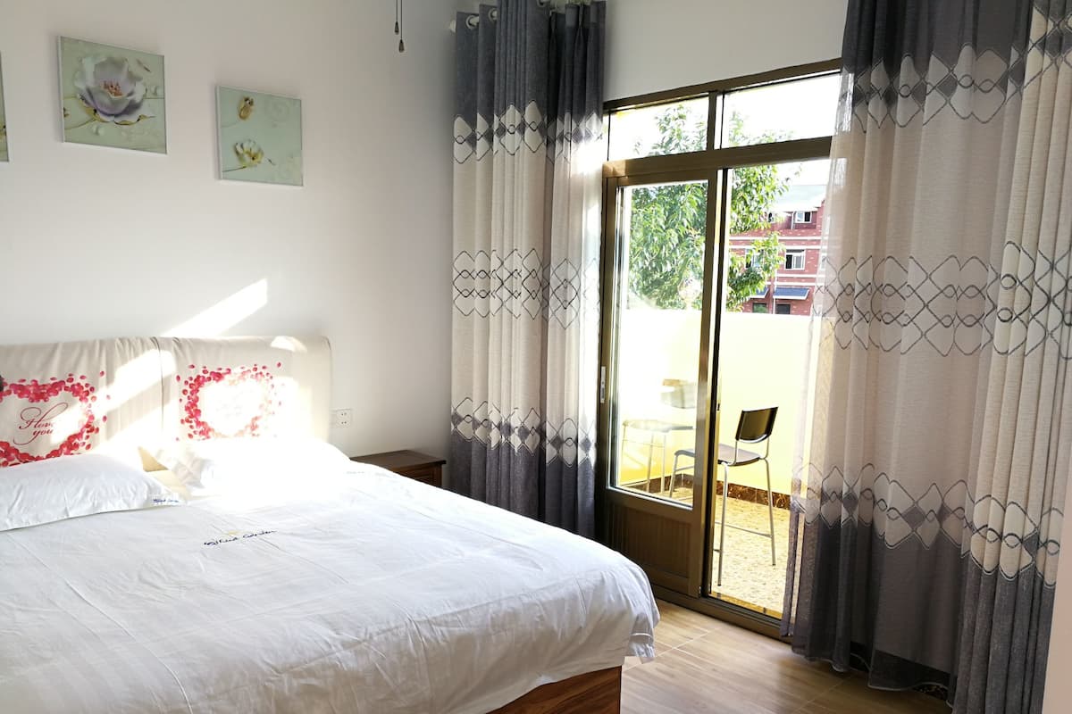 ห้องซิกเนเจอร์ดับเบิล | โต๊ะทำงาน, ผ้าม่านกันแสง, Wi-Fi ฟรี