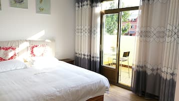 مكتب وستائر تعتيم وواي فاي مجانًا