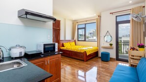 Honeymoon Studio, Balcony - Loving Hometay And Apartment (Da Nang)