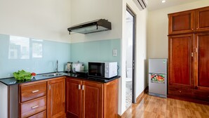 Honeymoon Studio, Balcony | Private kitchen - Loving Hometay And Apartment (Da Nang)