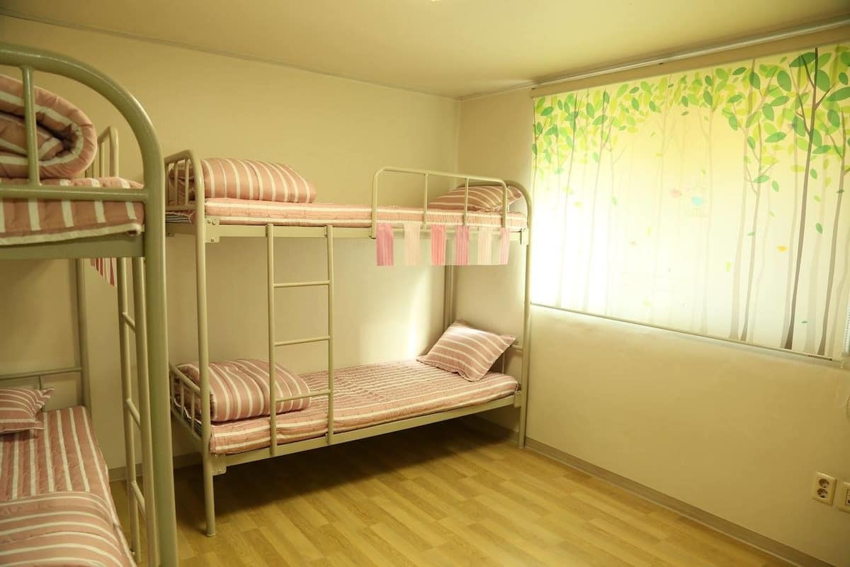 Desk, laptop workspace, free WiFi, bed sheets