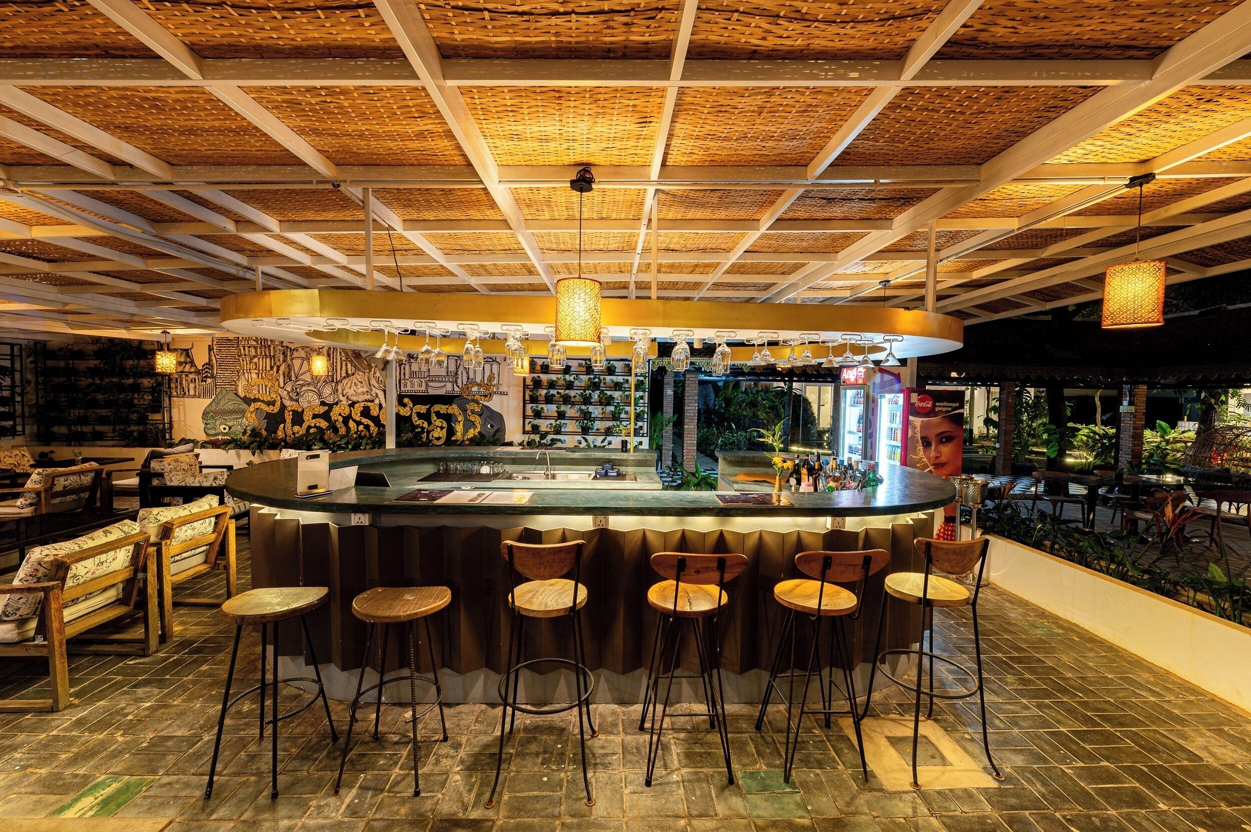 Bar junto a la alberca