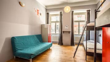 Individually decorated, blackout drapes, free WiFi, bed sheets