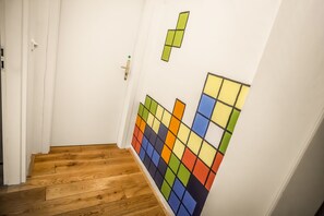獨特裝潢、遮光布/窗簾、免費無線上網、床單